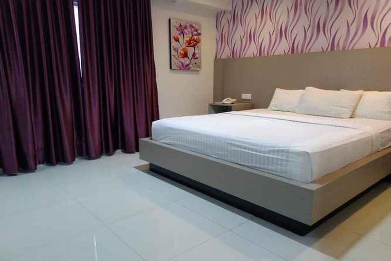 Liras Hotel Syariah Pulupanda Экстерьер фото