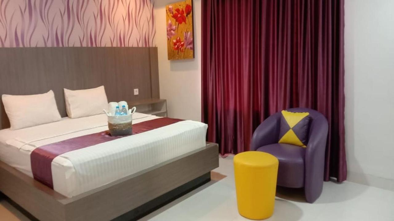 Liras Hotel Syariah Pulupanda Экстерьер фото